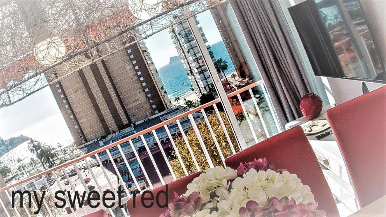My Sweet Red Apartment Бенидорм Екстериор снимка