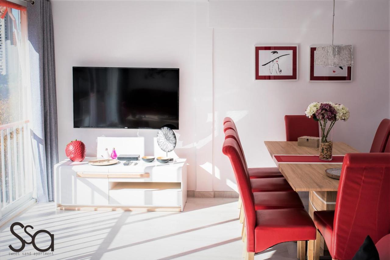 My Sweet Red Apartment Бенидорм Екстериор снимка