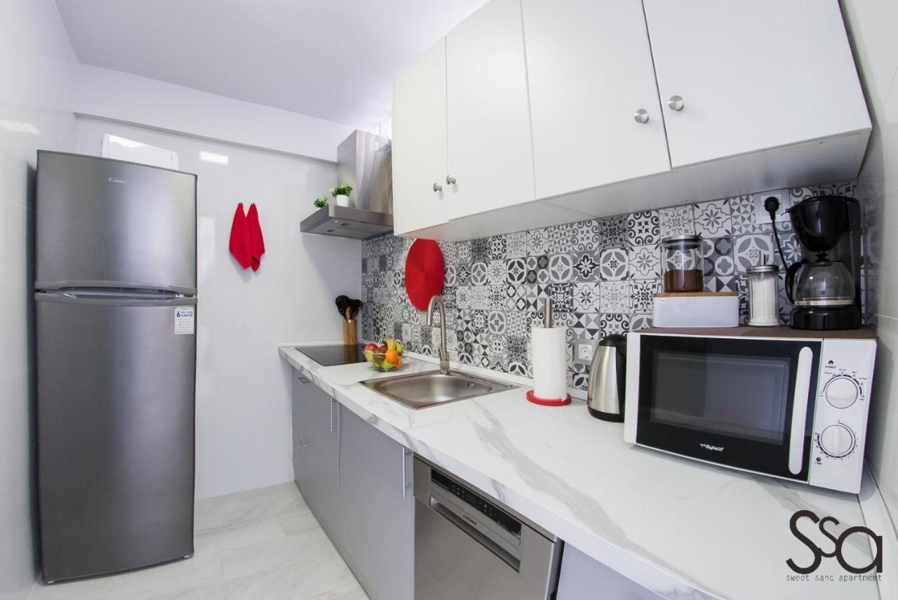 My Sweet Red Apartment Бенидорм Екстериор снимка