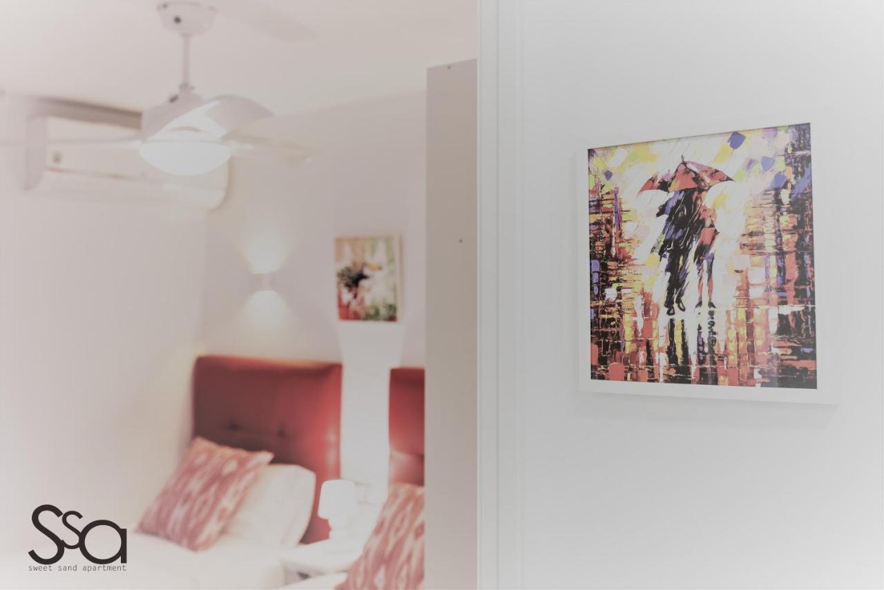 My Sweet Red Apartment Бенидорм Екстериор снимка