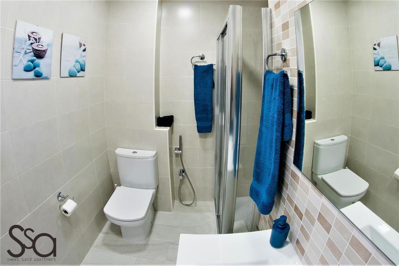 My Sweet Red Apartment Бенидорм Екстериор снимка