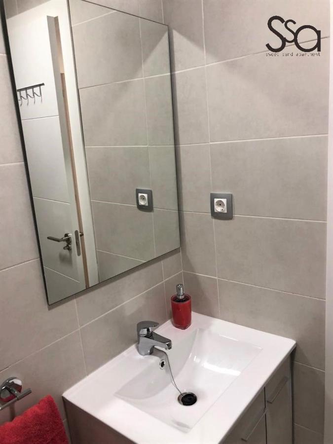 My Sweet Red Apartment Бенидорм Екстериор снимка
