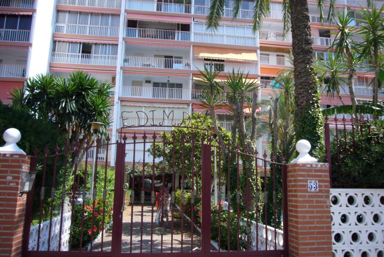 My Sweet Red Apartment Бенидорм Екстериор снимка